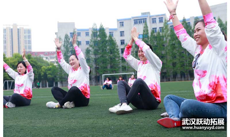 武漢輕工業(yè)大學(xué)同學(xué)聚會(huì) 武漢輕工業(yè)大學(xué)同學(xué)聚會(huì)